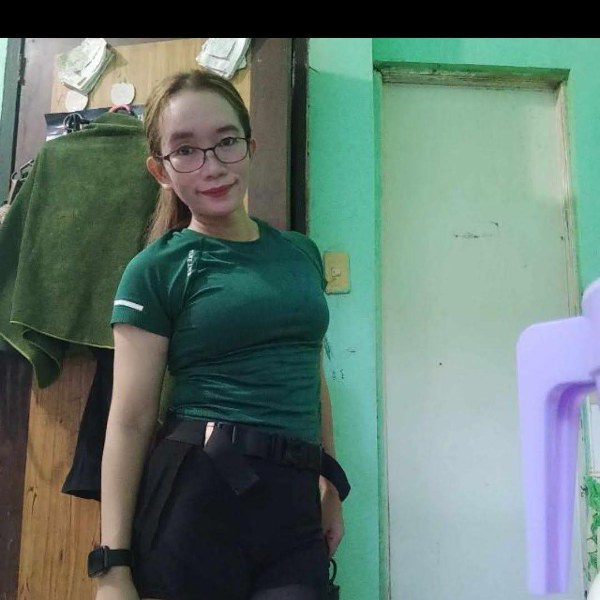 SERAIAH, 36, from Tacloban City